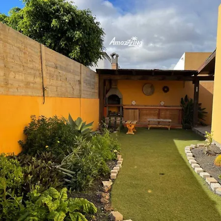Willa Pascual With Private Garden, Patio And Bbq By Amazzzing Travel Corralejo