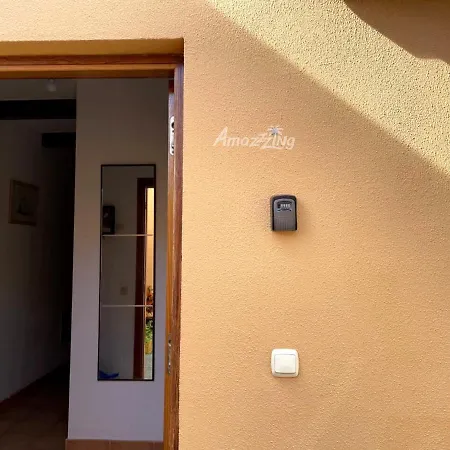 Pascual With Private Garden, Patio And Bbq By Amazzzing Travel Willa *