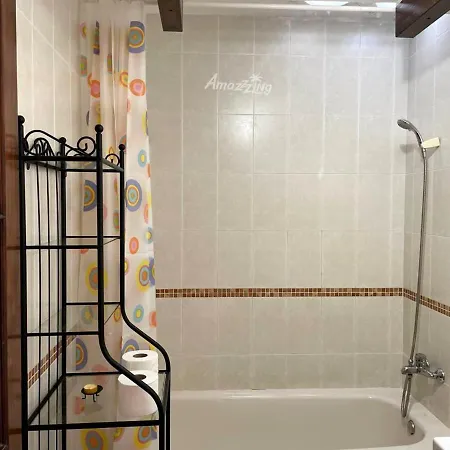 Pascual With Private Garden, Patio And Bbq By Amazzzing Travel Willa