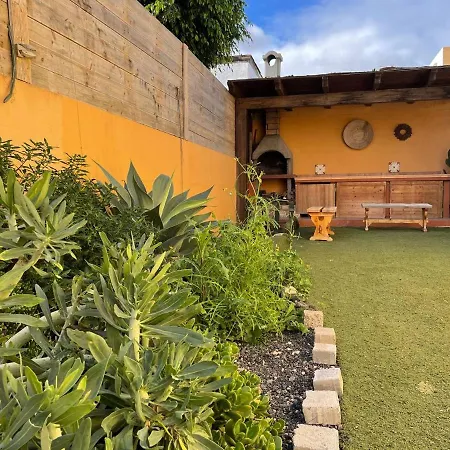Pascual With Private Garden, Patio And Bbq By Amazzzing Travel Willa